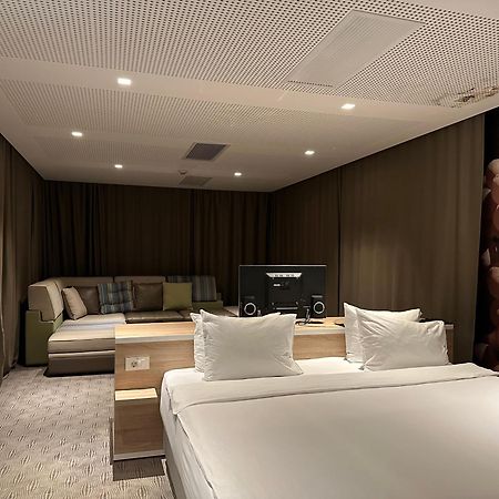 Hotel Nar เทรบินเย ภายนอก รูปภาพ