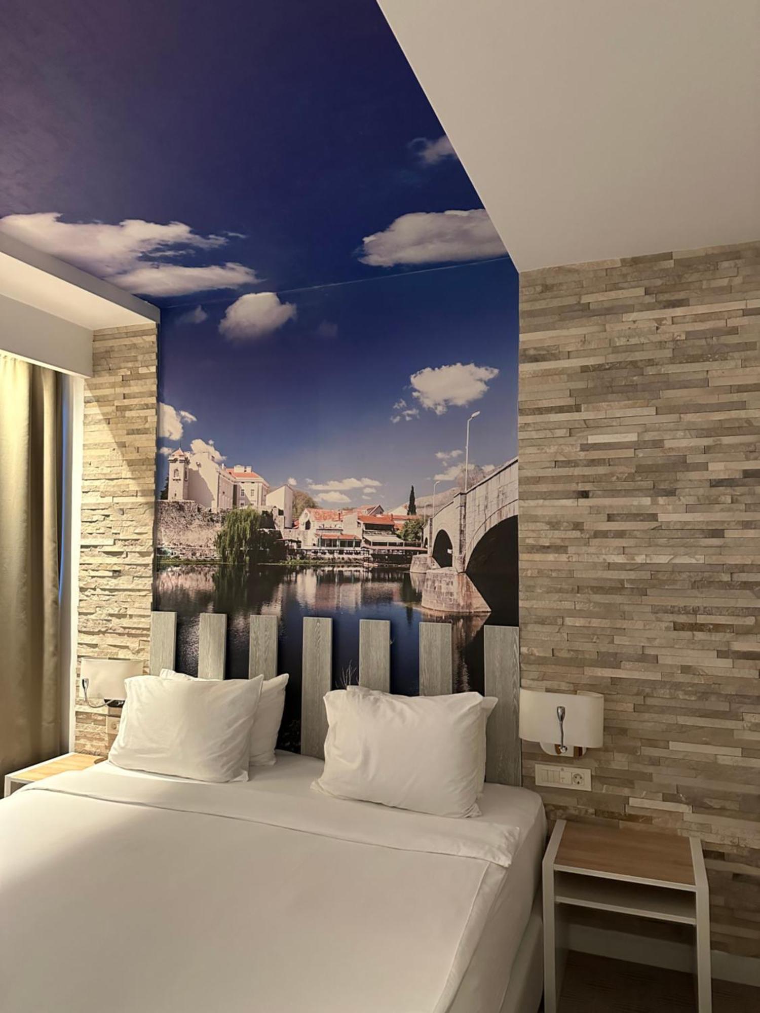Hotel Nar เทรบินเย ภายนอก รูปภาพ