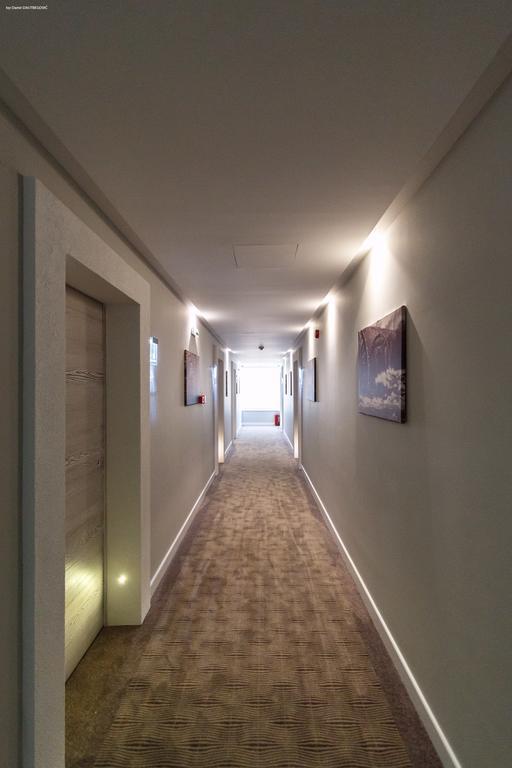 Hotel Nar เทรบินเย ภายนอก รูปภาพ